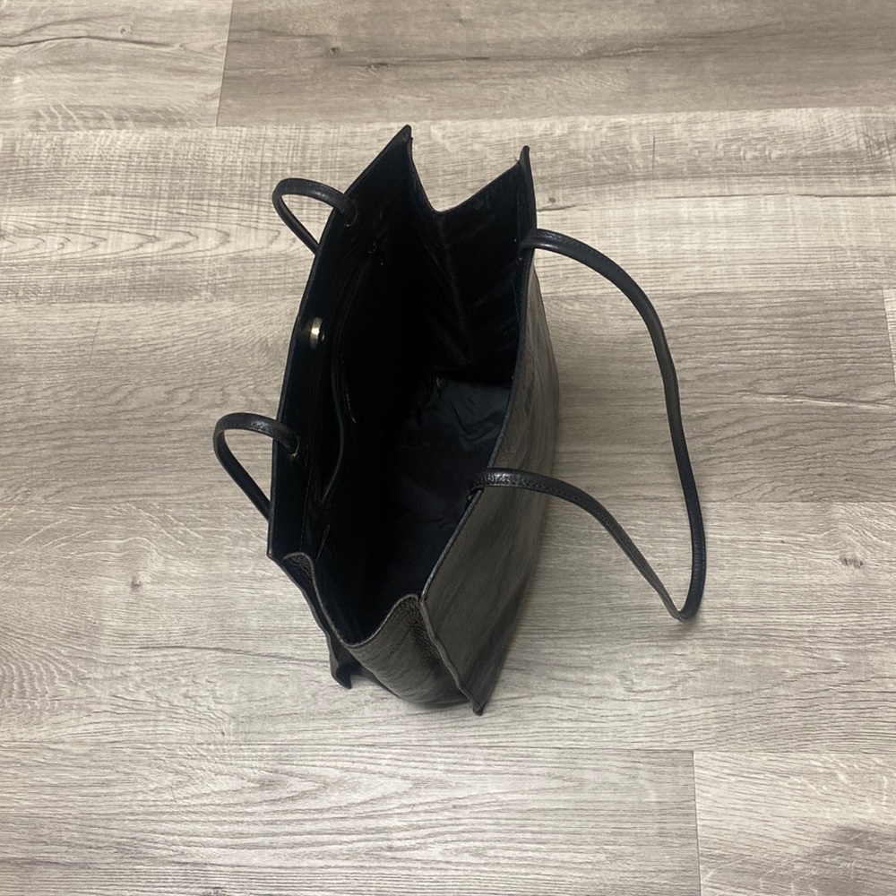 Wilson’s Leather Hobo Tiny Straps Bag - Picture 2 of 11